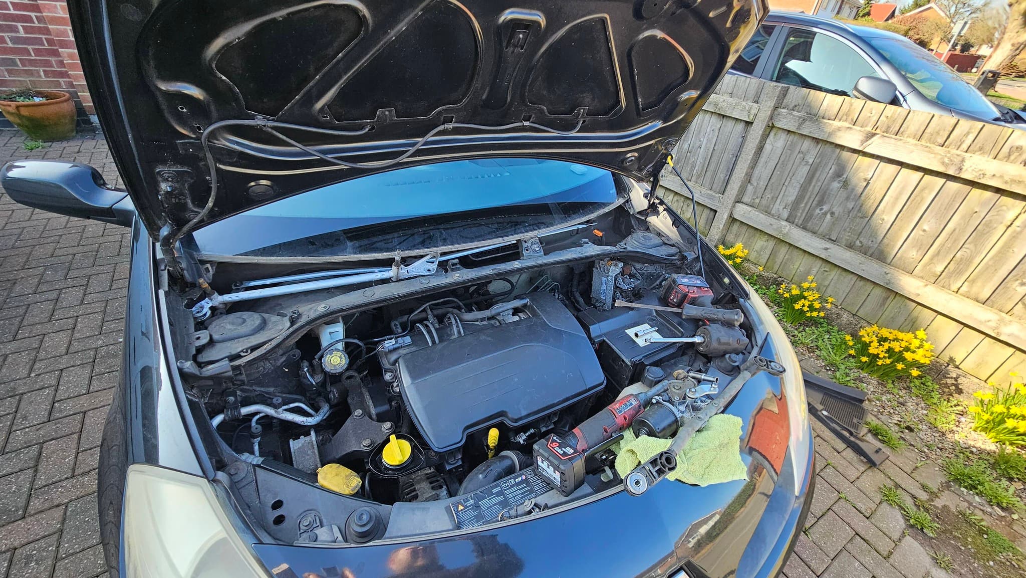 Vehicle repair completed at customers home
